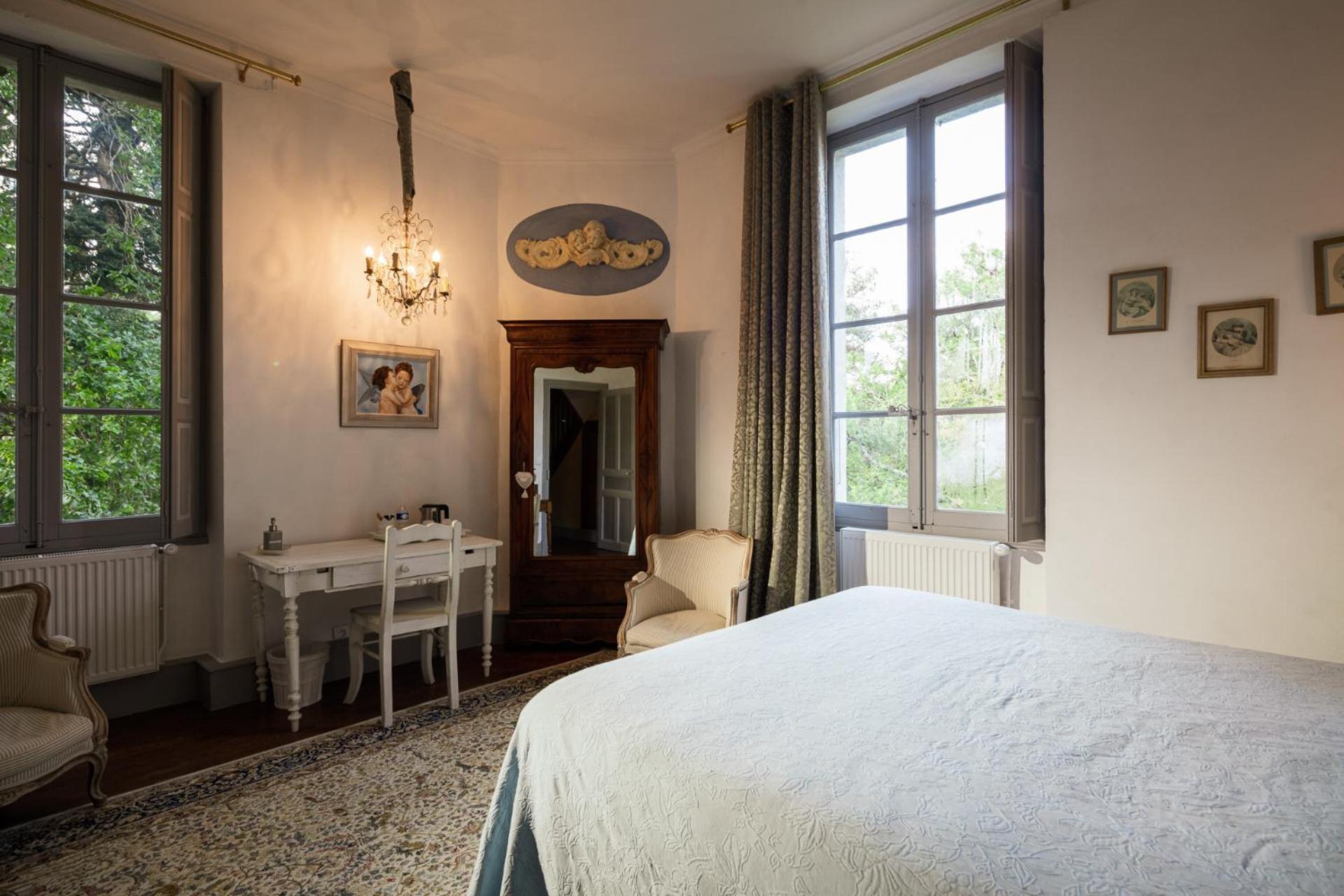 Domaine Le Castelet Bed & Breakfast Кастр Екстериор снимка
