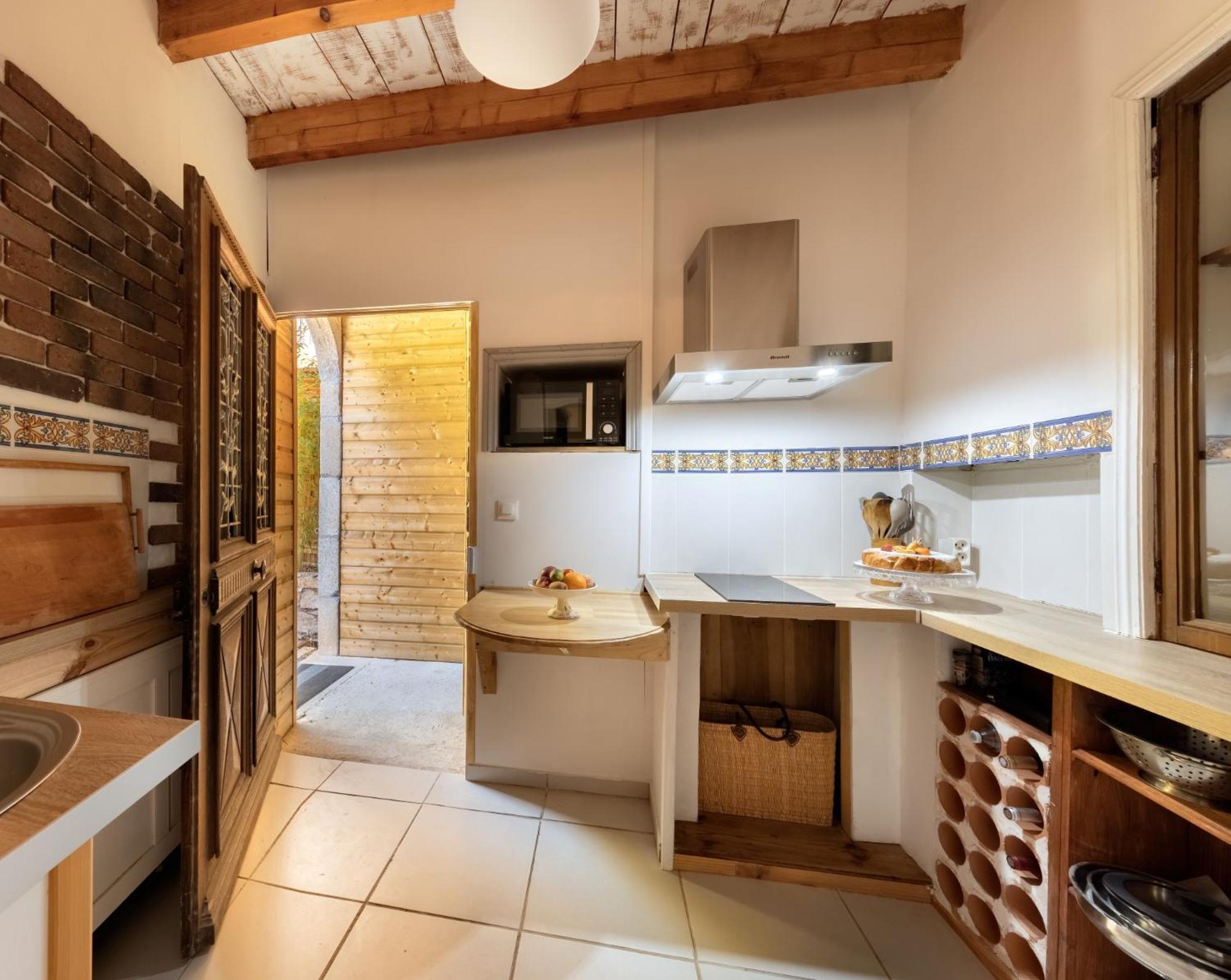 Domaine Le Castelet Bed & Breakfast Кастр Екстериор снимка