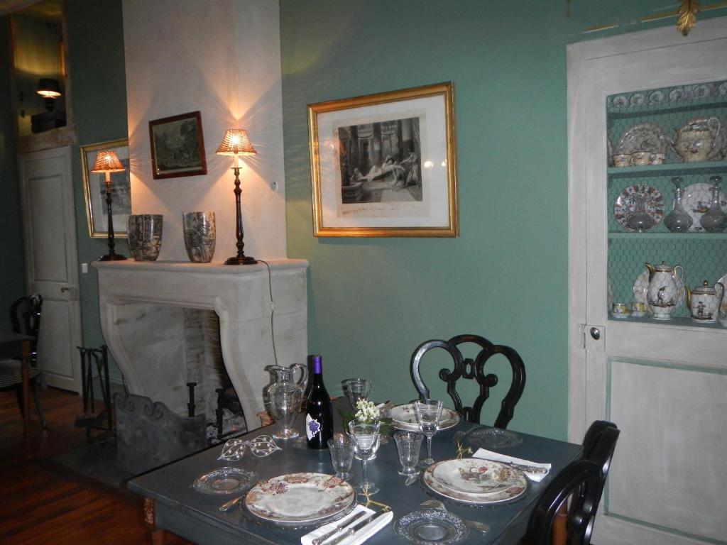 Domaine Le Castelet Bed & Breakfast Кастр Екстериор снимка