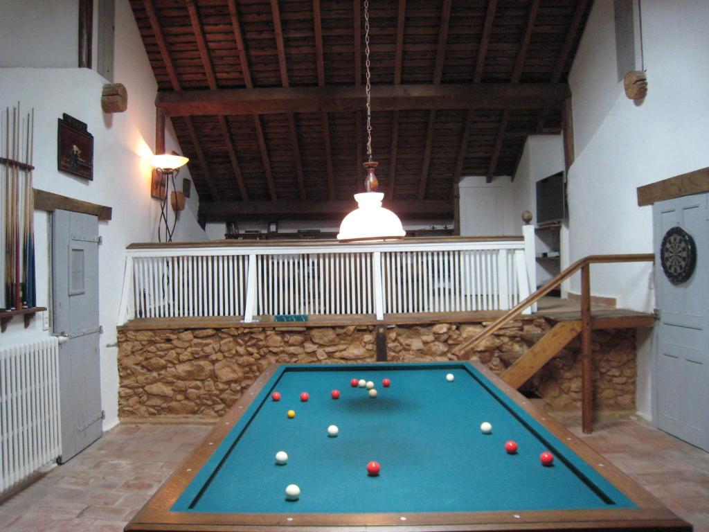 Domaine Le Castelet Bed & Breakfast Кастр Екстериор снимка