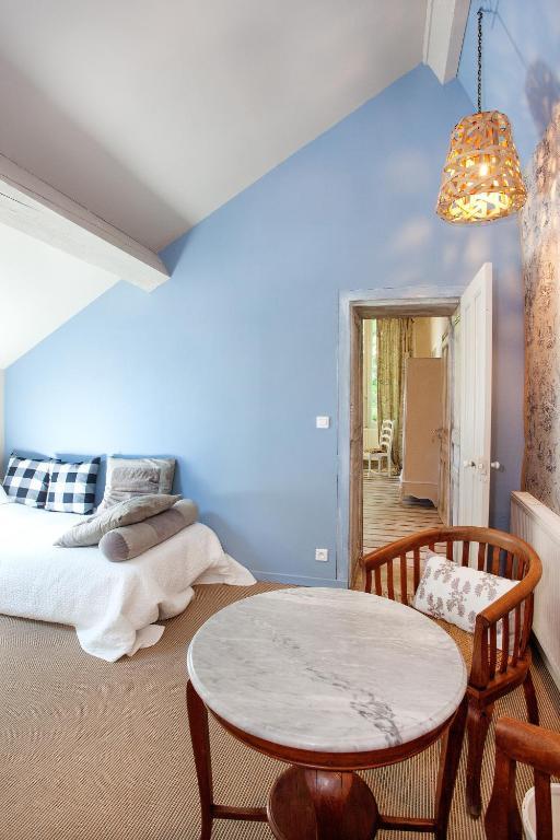 Domaine Le Castelet Bed & Breakfast Кастр Стая снимка