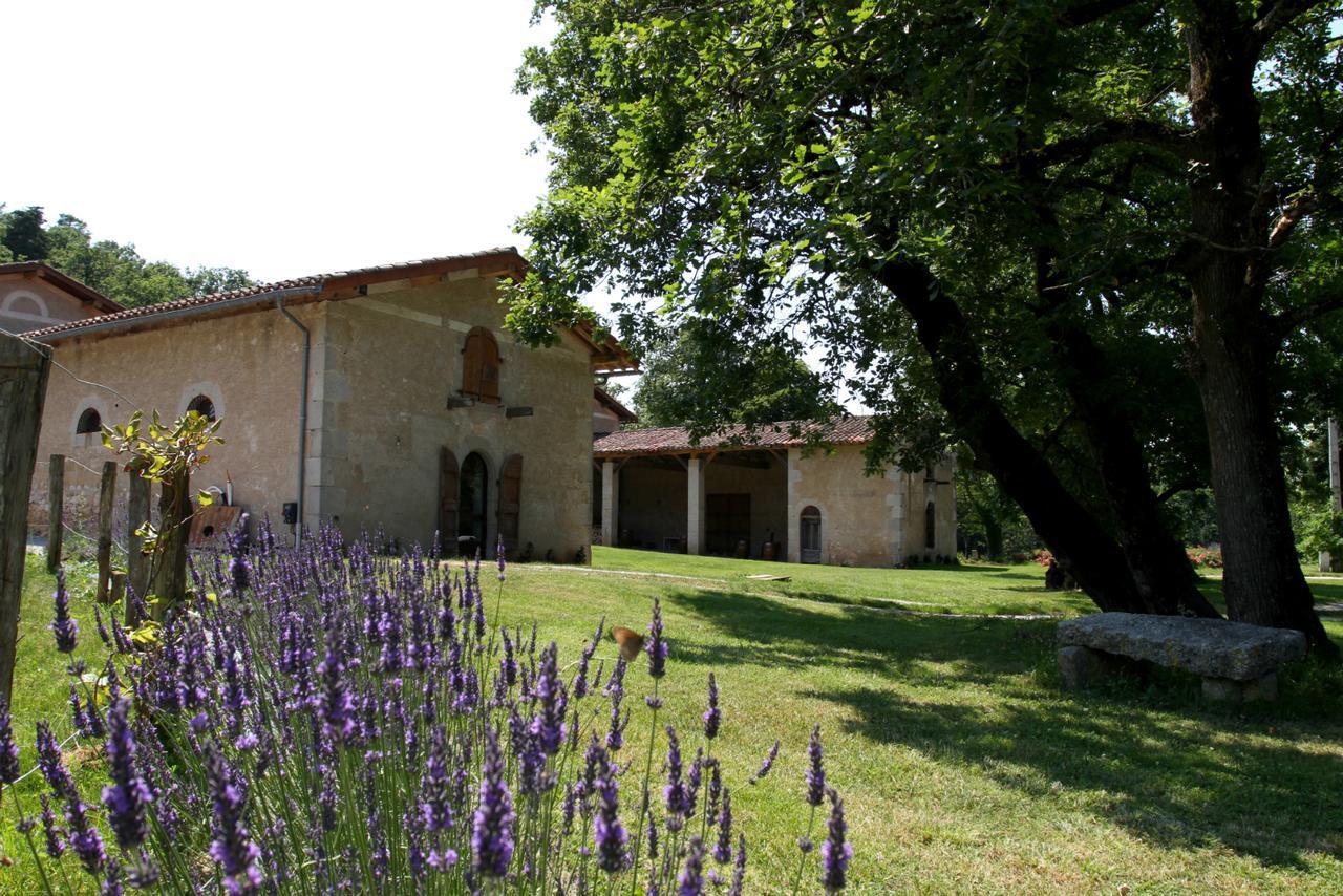 Domaine Le Castelet Bed & Breakfast Кастр Екстериор снимка