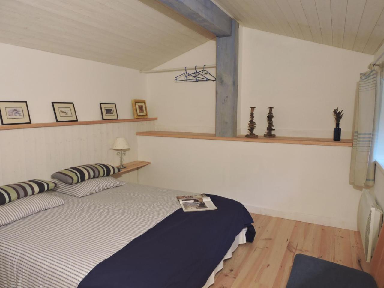 Domaine Le Castelet Bed & Breakfast Кастр Екстериор снимка